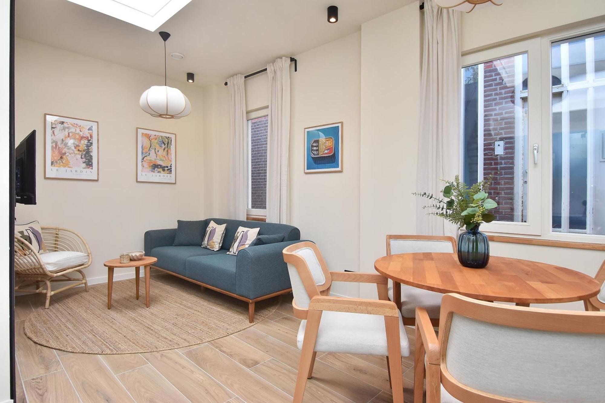 Curated Apartment Near Scheveningen Beach * Den Haag